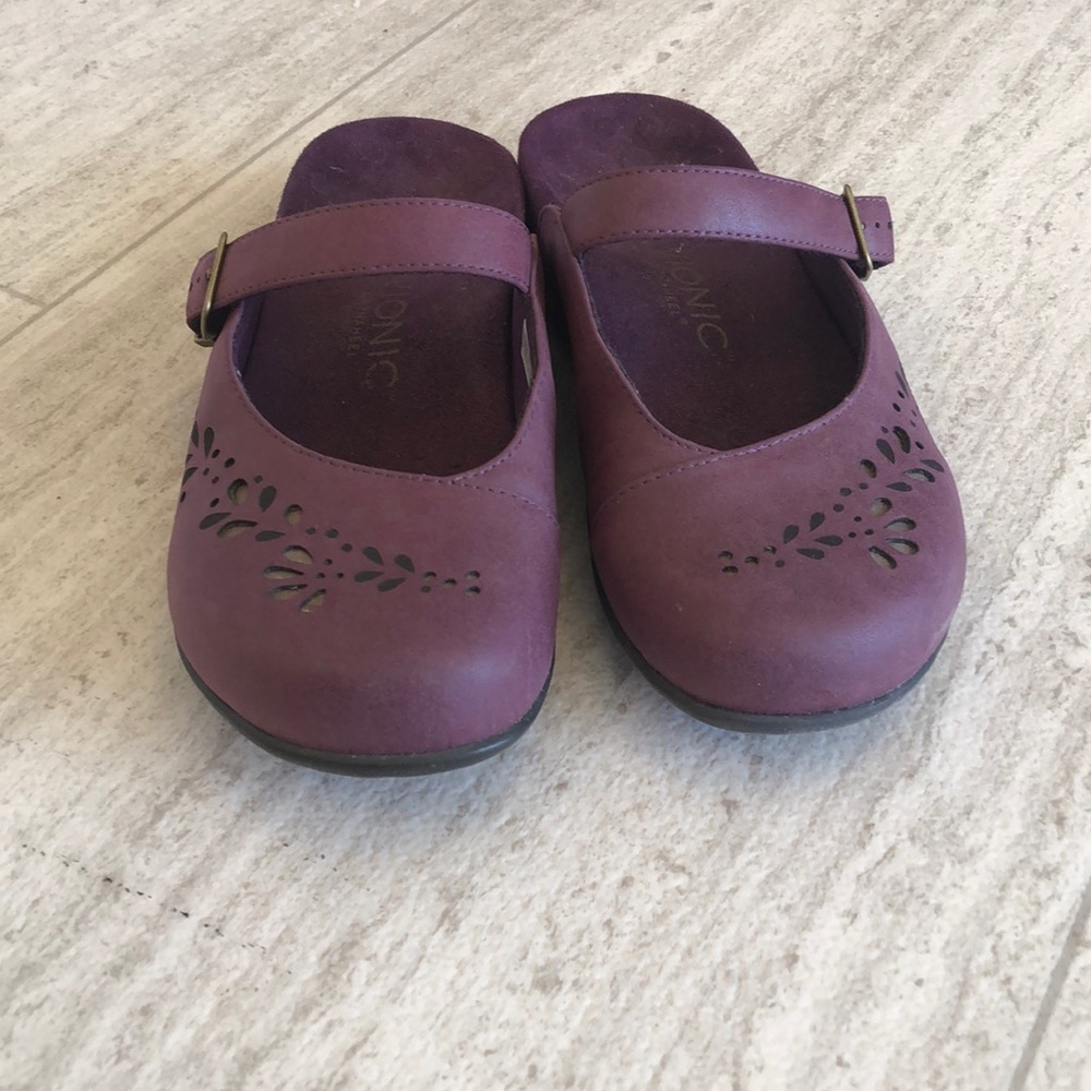 Vionic orthaheel mules - Picture 2 of 7